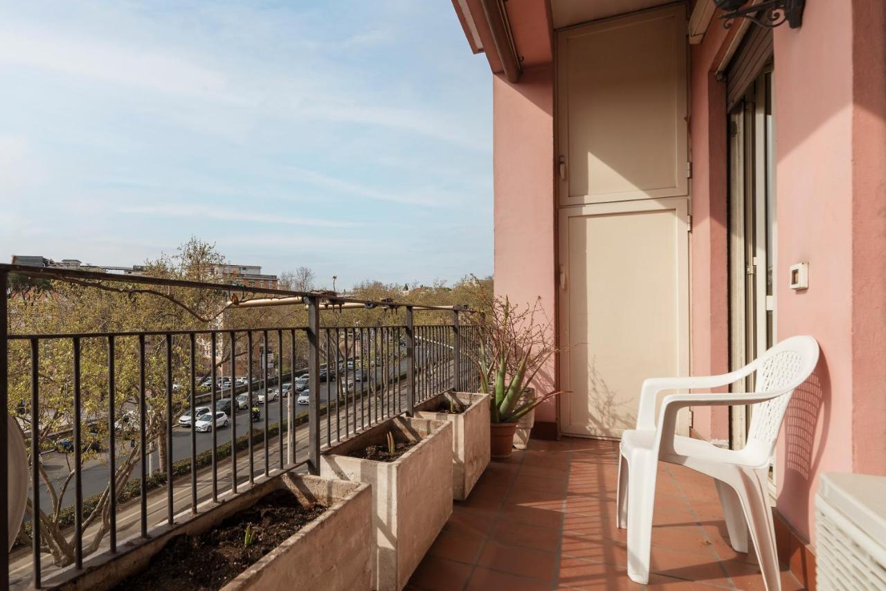 Monteverde Roomy Apartment Sun And Flowers Ρώμη Εξωτερικό φωτογραφία